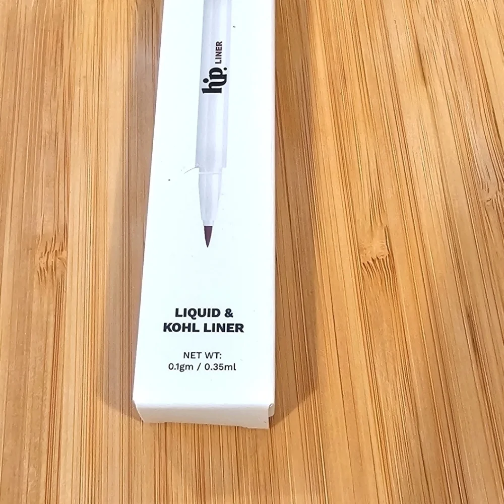 New Hipdot Liquid & Kohl Liner in Muddy Brown, Full-size 0.35ml